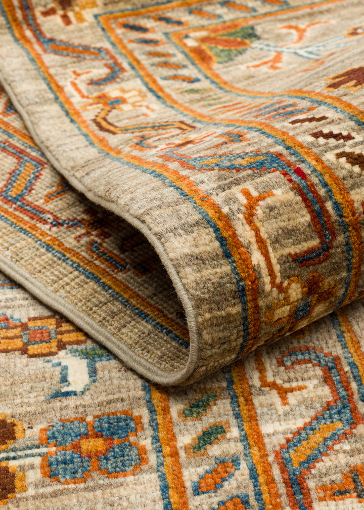 El dokuma Afgan halı adaçayı yeşili sultanabad çiçek 208x301 cm rulolu doku yakın plan