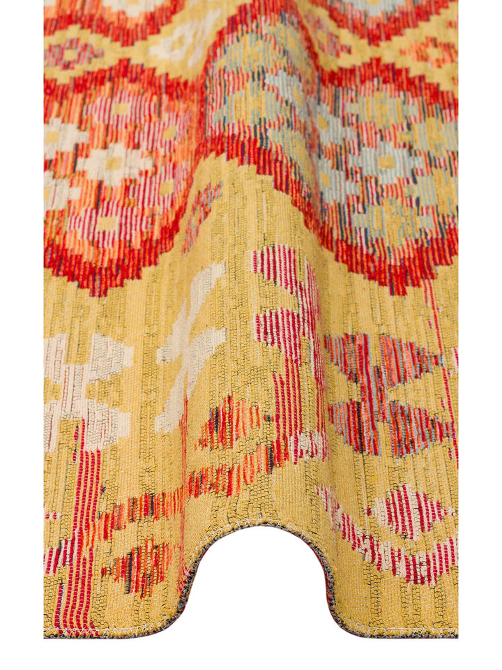 Rota Yıkanabilir, Çift Taraflı Kullanıma Uygun Yumuşak Tuşeli Otantik Kilim 03 RED - Carpetdocia