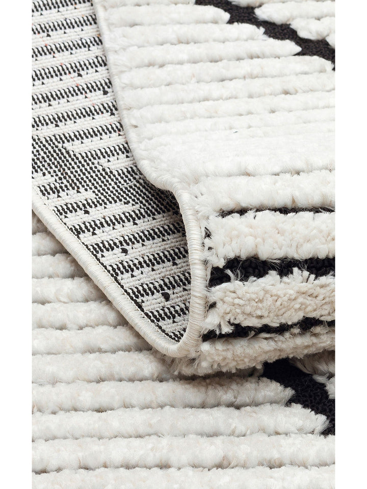Tabasco Serisi Etnik Desenli Oturma Odası Salon Koridor Modern İskindinav Halı 07 WHITE BLACK - Carpetdocia