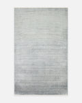 Tapis spécial à métier noir moderne, simple et élégant Brasilia fabriqué à la main en TENCEL™ PLAIN SKY BLUE