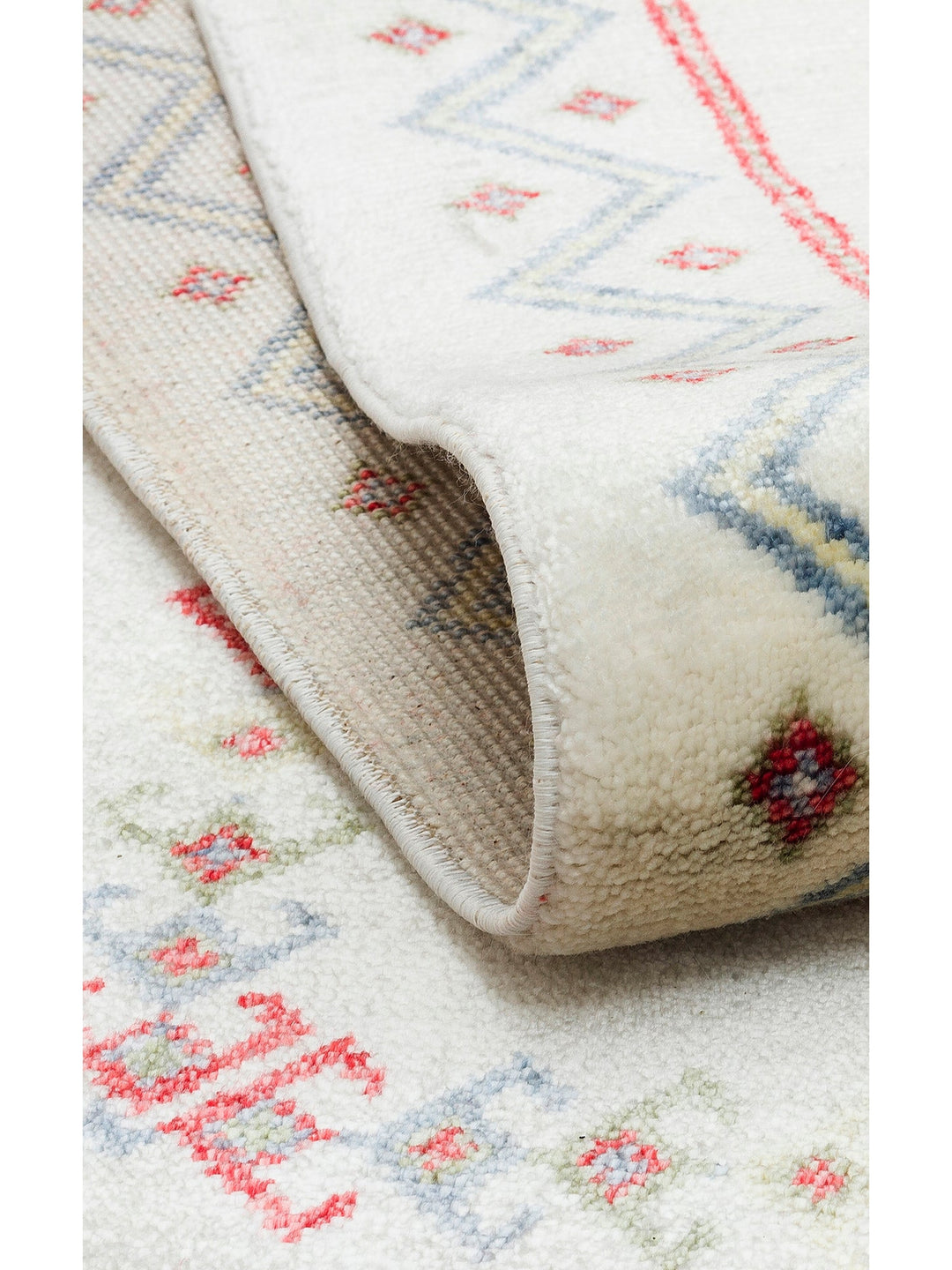 Oushak Carnaval %100 Naturel Kolay Temizlenir El Emeğiyle Üretilen TENCEL™ Modern Uşak Halısı 20 BEIG - Carpetdocia